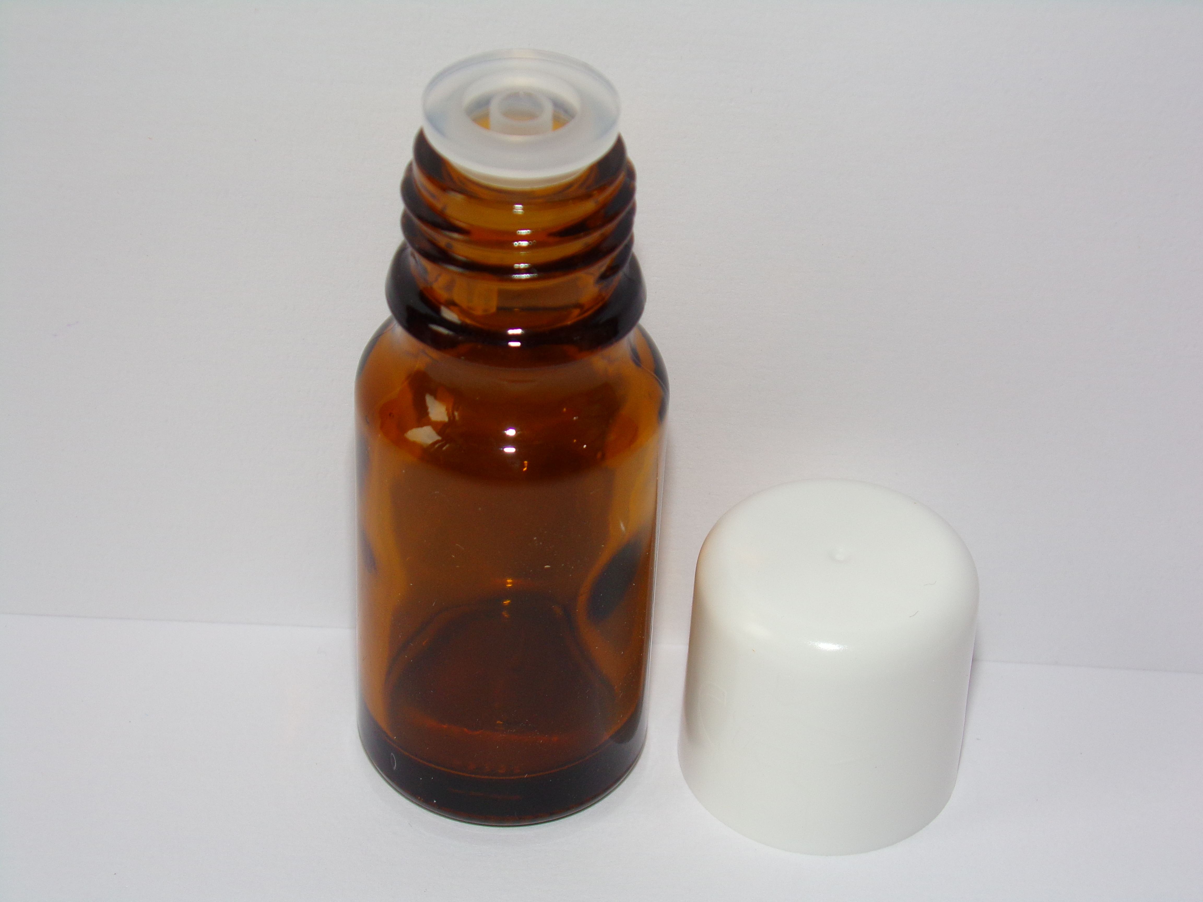 STEZA - Skleněná hnědá lékovka 10ml. včetně kapátka (Hnědá skleněná lahvička i z kapátkem a uzávěrem 10 ml.)